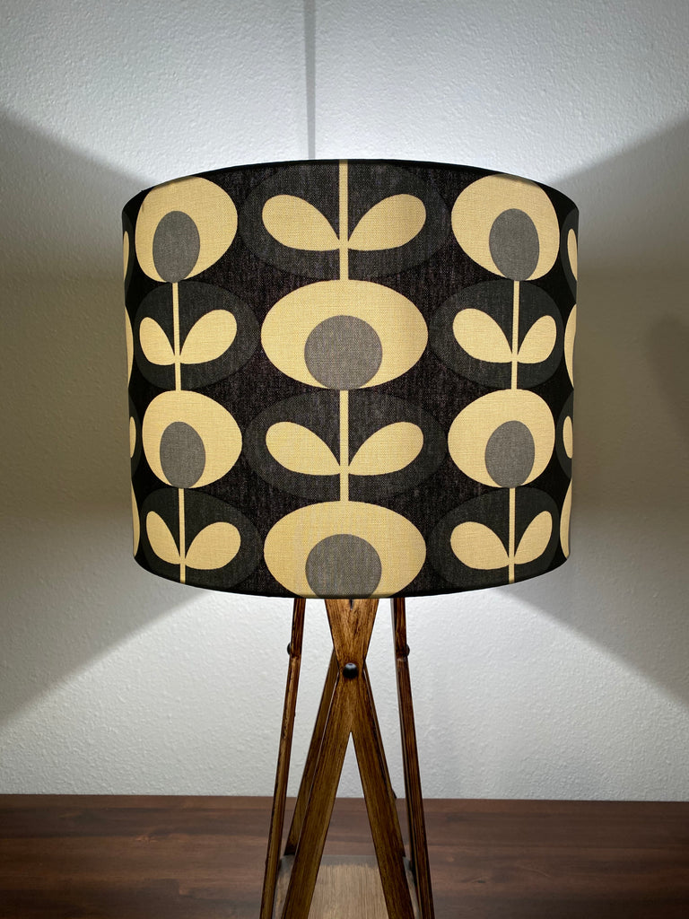 Orla Kiely Cool Gray Oval Flower all lit up with white lining